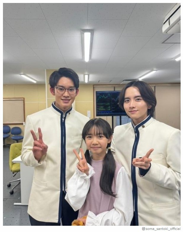 山時聡真、板垣李光人＆浅田芭路との「約ネバ」再会3ショット公開 成長ぶりにファン感激「大人になってる」「顔つきも違う」