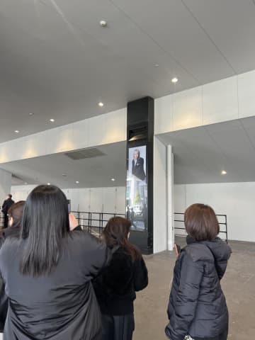 LUNA SEA真矢さん献花式 参列後のファン涙涙「ありがとう」「忘れない」「真矢のドラムの音は不滅」思いあふれる