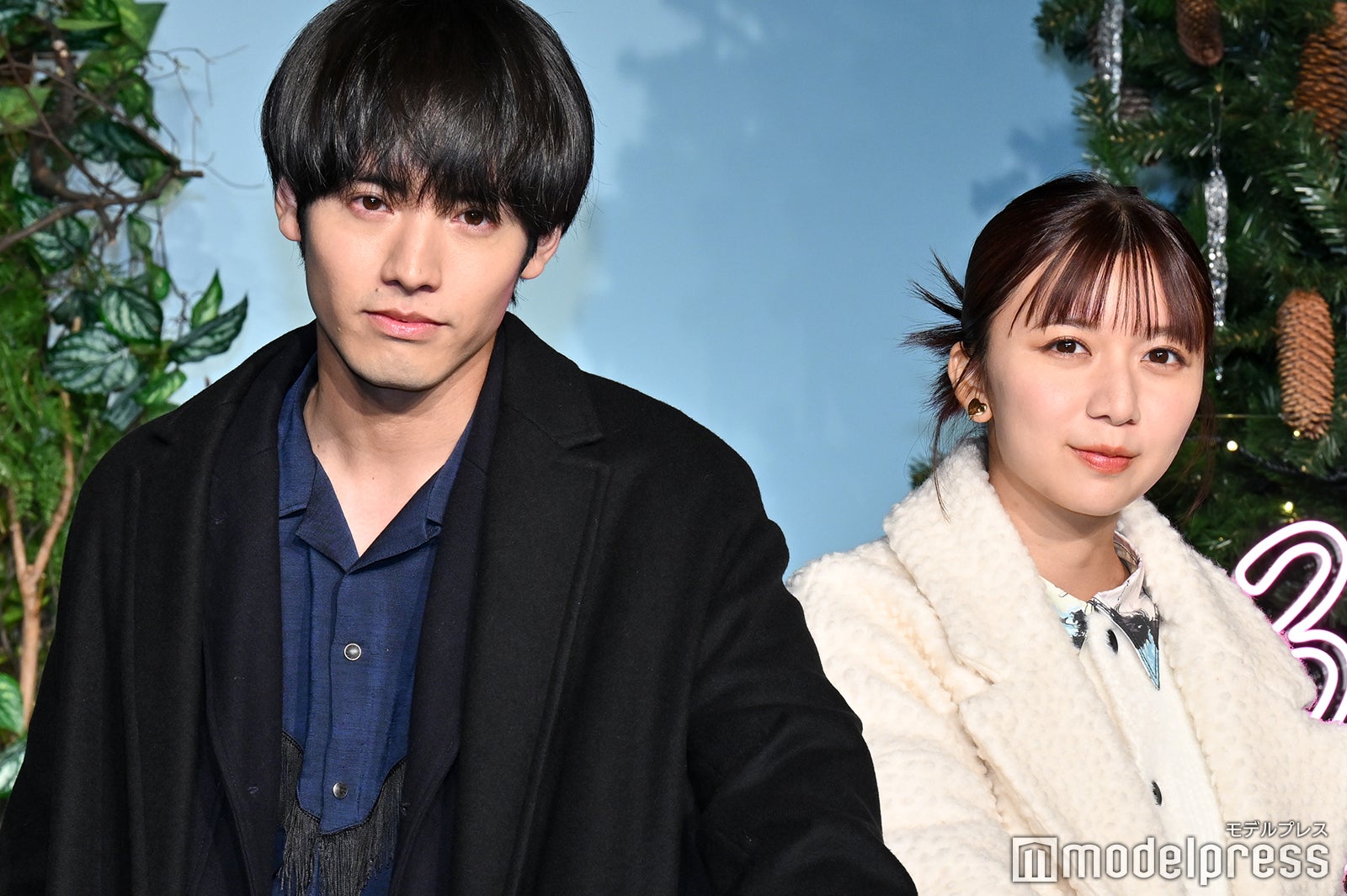 上白石萌歌、赤楚衛二との制服ショット公開「雰囲気が素敵」「2人とも可愛い」と反響