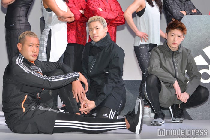 左から:GENERATIONS関口メンディー&小森隼&佐野玲於(C)モデルプレス