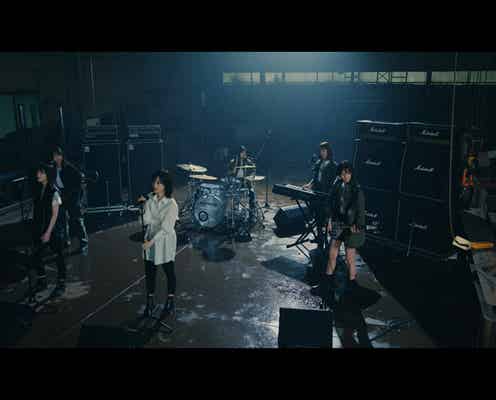 乃木坂46ユニット曲「泥だらけ」MV公開 撮影のためバンド演奏を練習