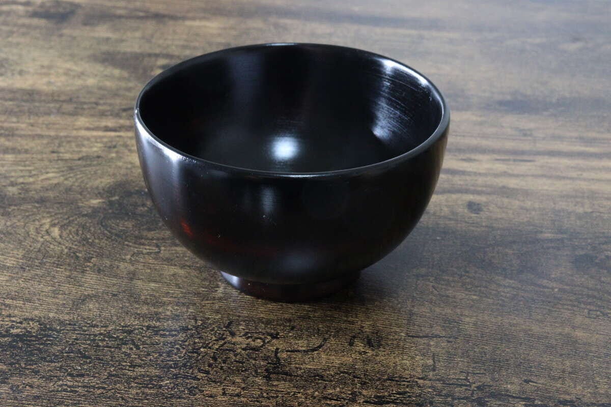 ダイソー　漆器　フォルム