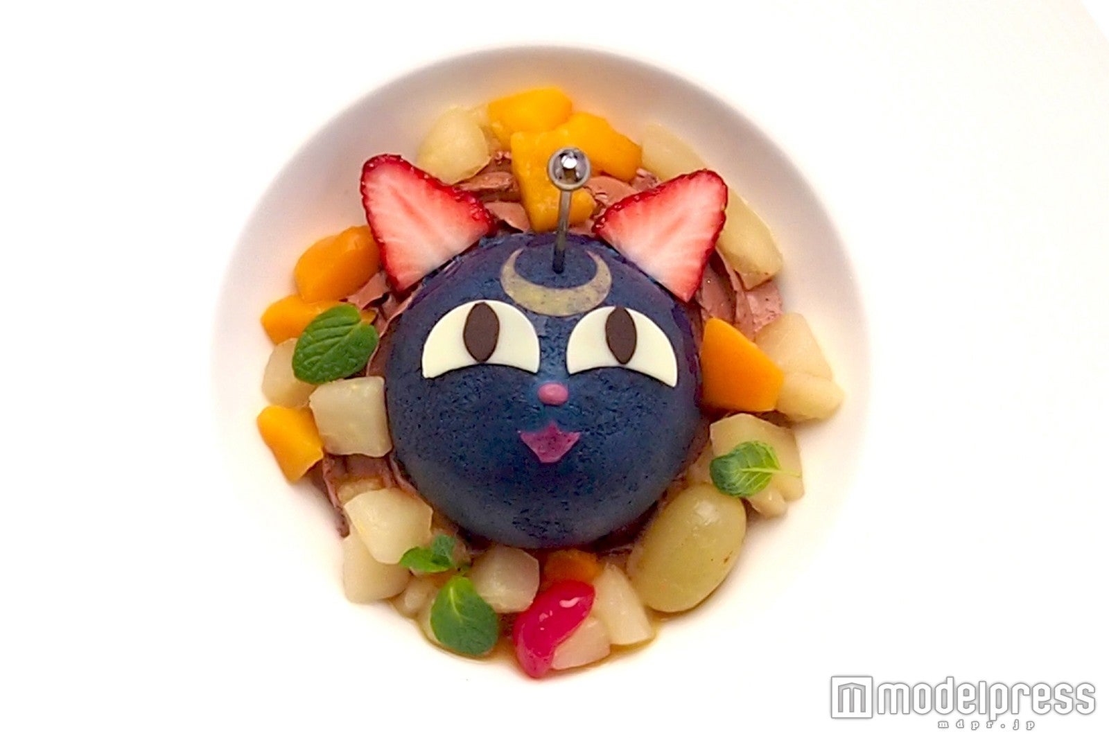 「ルナPボールのベリームース」1、200 円／画像提供：森アーツセンター