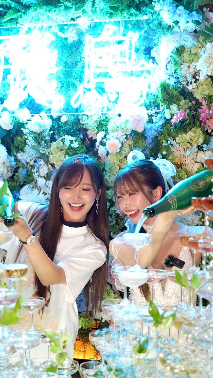 きほと一緒にタワーを流す飛鳥(提供写真)