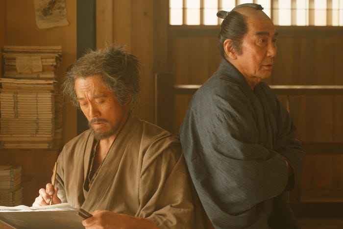 内野聖陽、役所広司「八犬伝」メインカット(C)2024『八犬伝』FILM PARTNERS.