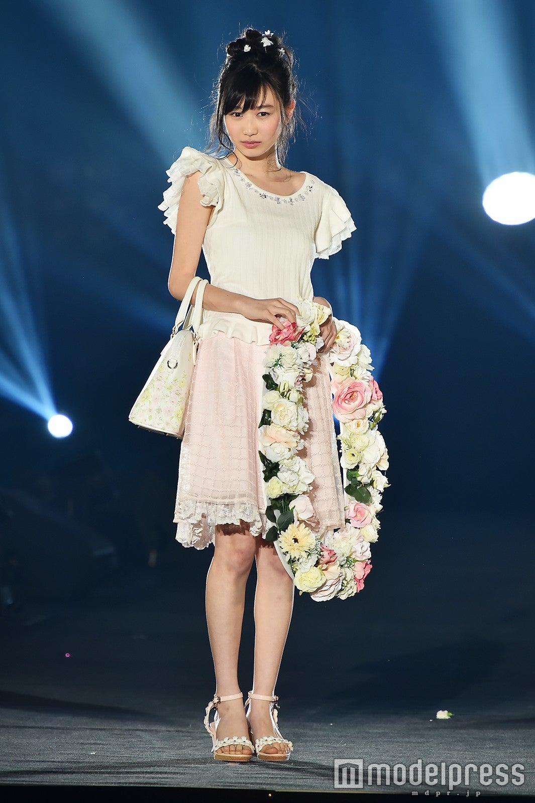 岡本夏美（C）モデルプレス