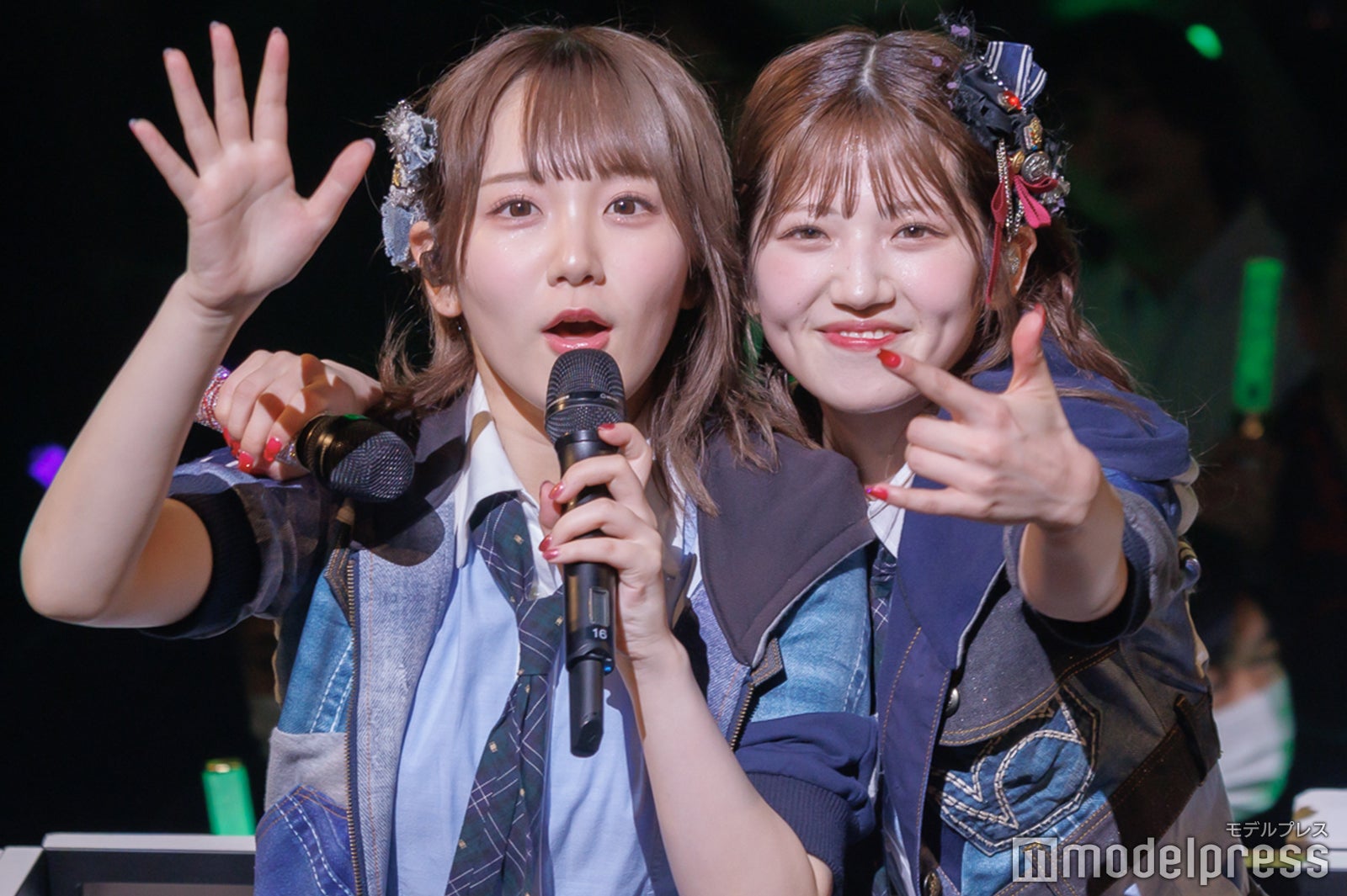 田口愛佳、村山彩希（C）モデルプレス