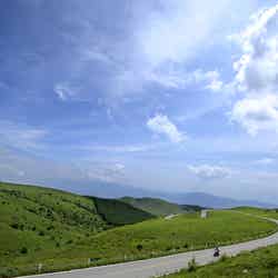 ドライブ旅の参考に!2017年“絶景道ランキング”TOP10発表/画像提供:枻出版社