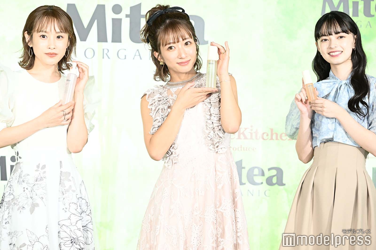 高橋愛、辻希美、上國料萌衣（C）モデルプレス