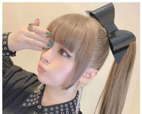きゃりー、サイドポニーテール姿に絶賛の声「可愛すぎ」「この髪型も似合う」