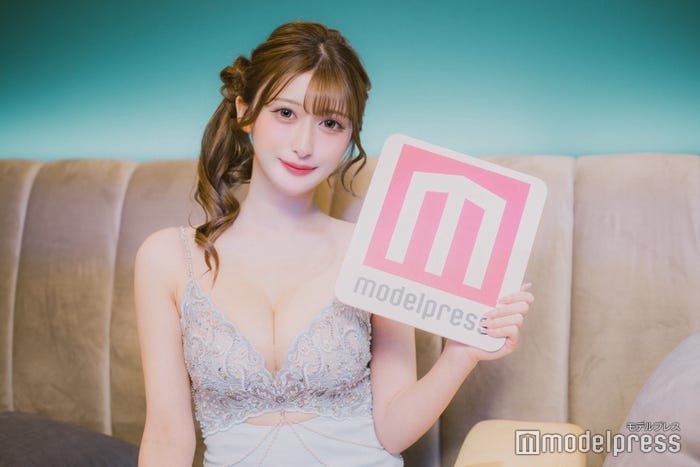 さゆり「VENET FUKUOKA NAKASU」(C)モデルプレス