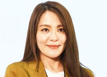 「えっ、解散してなかったんだ」「早く戻っておいで」今井絵理子議員 SPEED10代4人写真をSNS「いつか全員揃う日が来ますように」「青春」「今も憧れ」 30周年