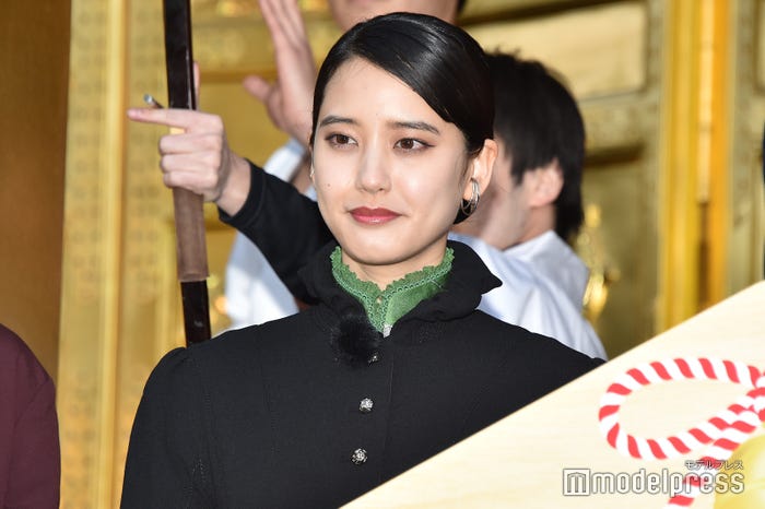 山崎紘菜(C)モデルプレス