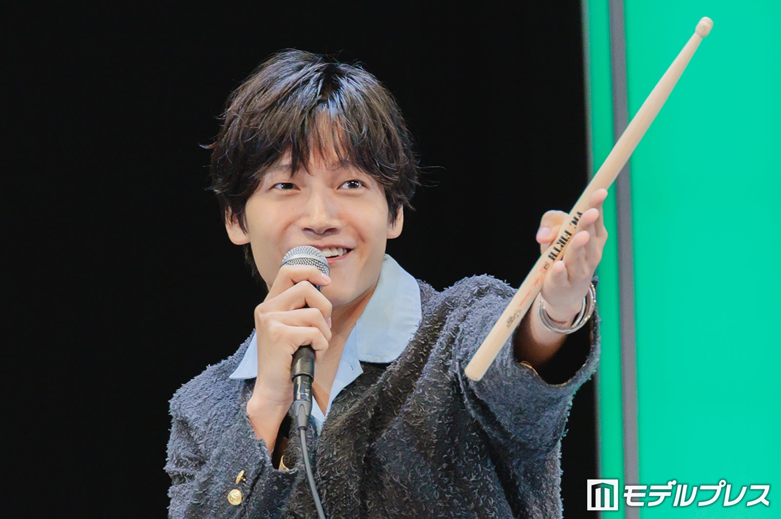 Aぇ! group佐野晶哉、“魅せる”音楽エンターテインメントに刺激「ライブでこんな風なパフォーマンスをしてみたい」【blast ブラスト！】