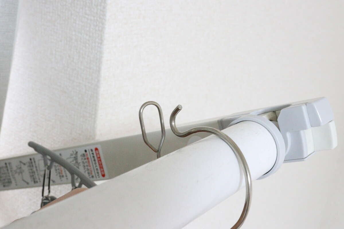 ダイソー マルチクリップハンガー(クリップ8個) ダイソーのマルチクリップハンガー(クリップ8個)のフック部分