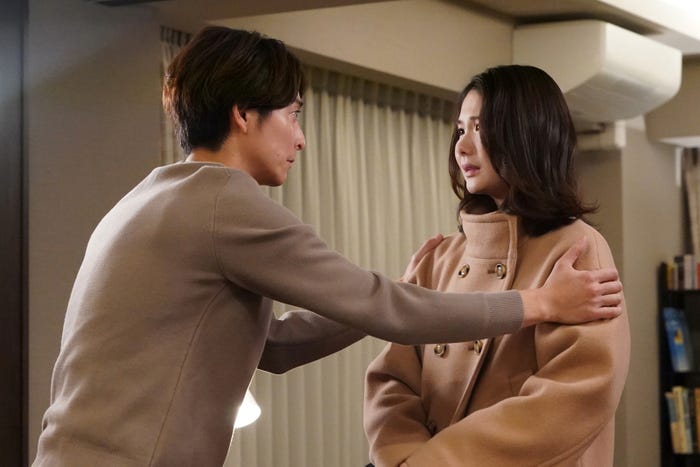 小池徹平、小野花梨「私の知らない私」第2話(C)ytv