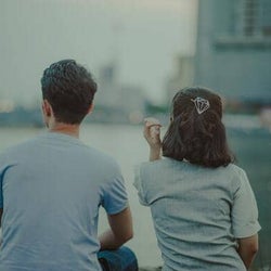 誤解を生みやすい!男子の「脈アリっぽいけど実は違う」4つの言動