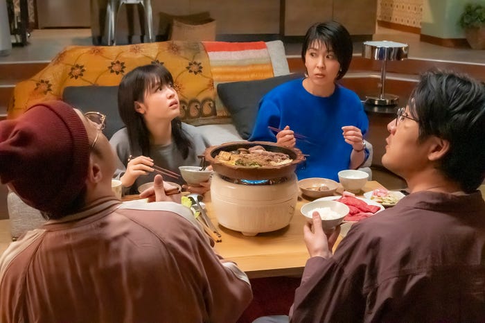 角田晃広、豊嶋花、松たか子、松田龍平 「大豆田とわ子と三人の元夫」第2話より(C)カンテレ、フジテレビ