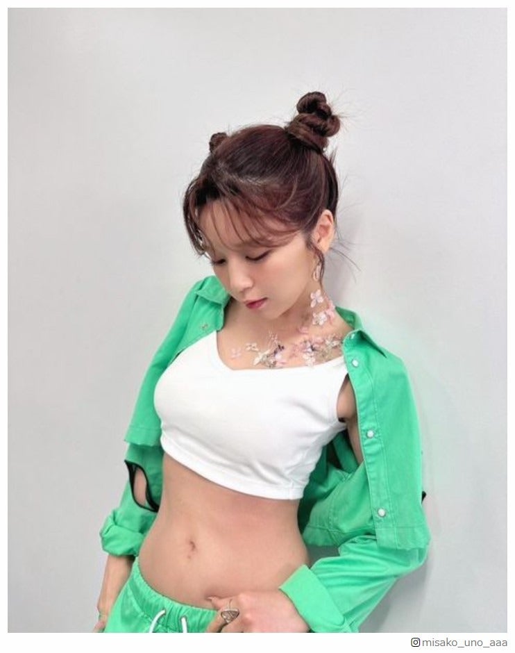 AAA宇野実彩子、圧巻美くびれ披露 大胆セットアップに「ジム行ってて良かった」