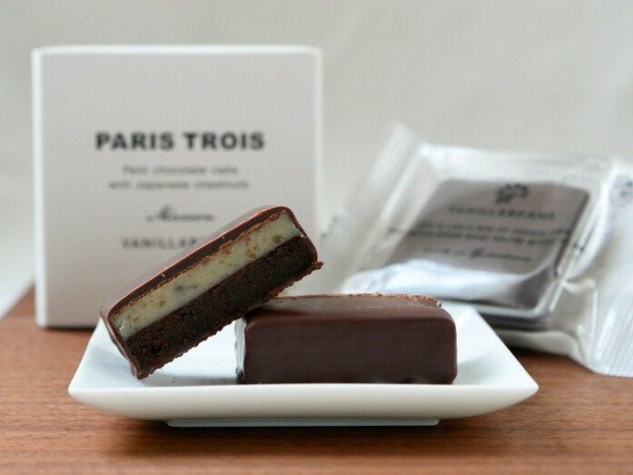 バニラビーンズ「パリトロ・マロン（税込378円）」※手前は断面