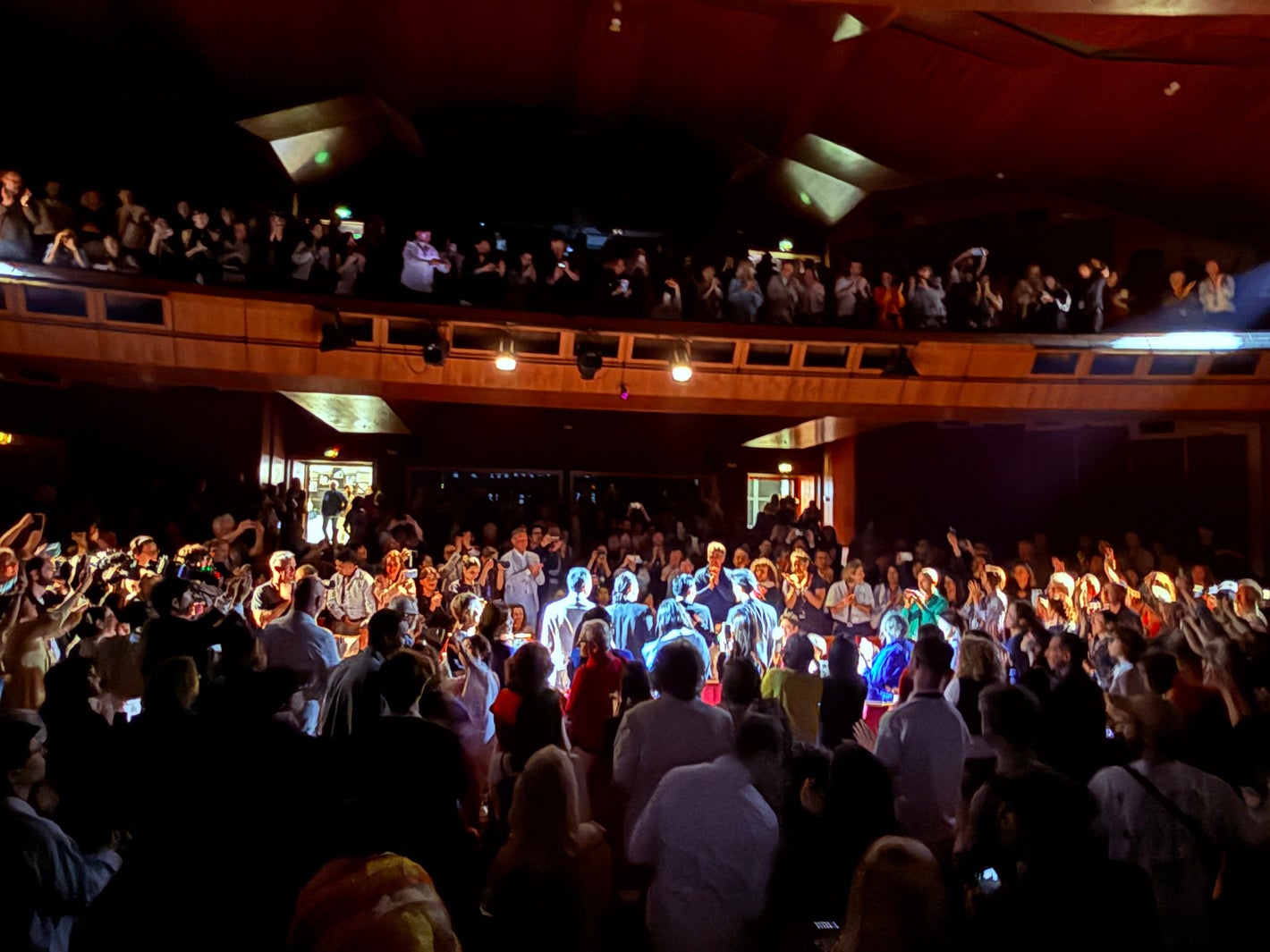 第78回カンヌ国際映画祭「国宝」公式上映後の様子（提供写真）