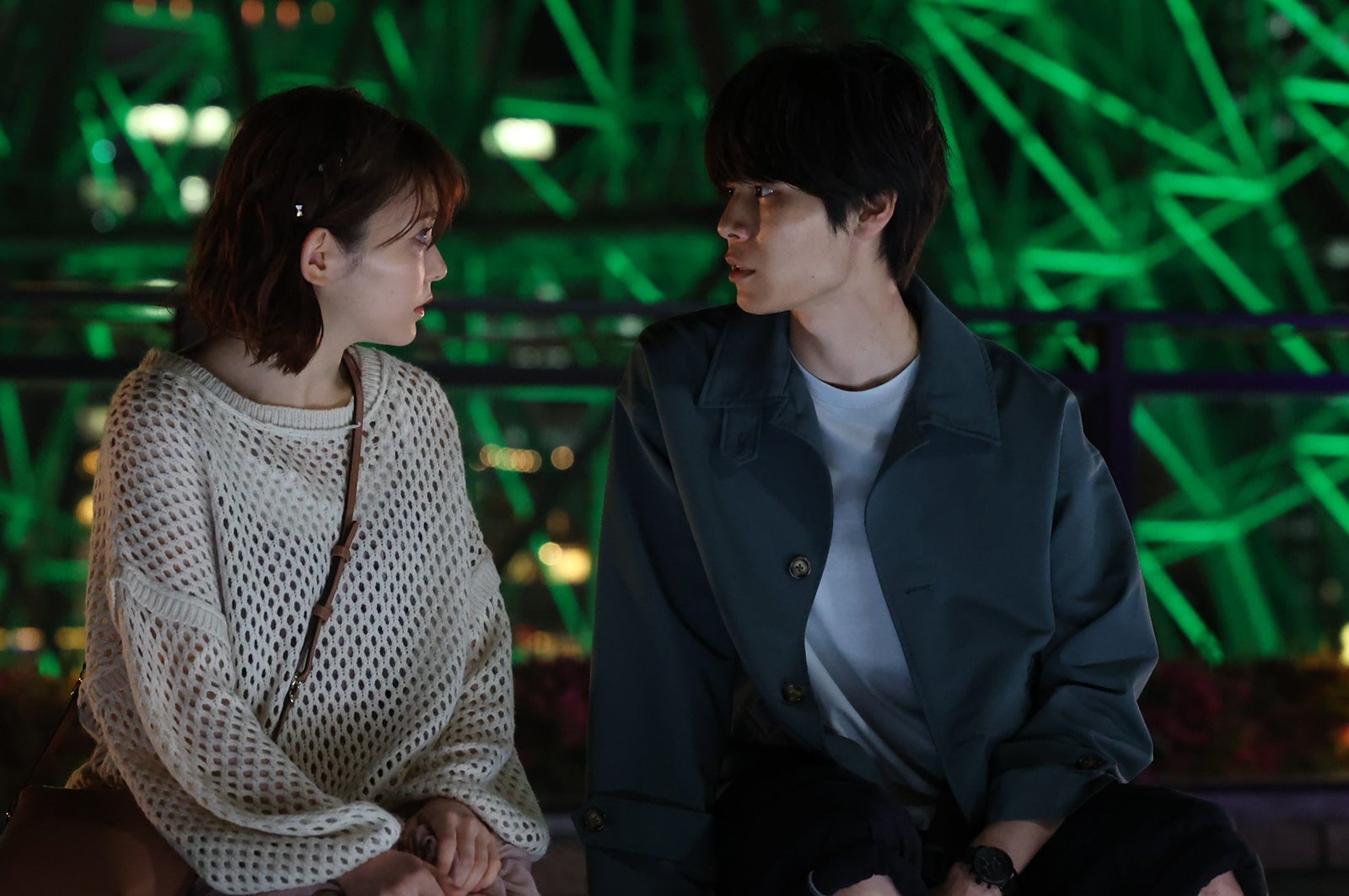 久間田琳加、萩原利久（C）中原アヤ／集英社（C）2023「おとななじみ」製作委員会