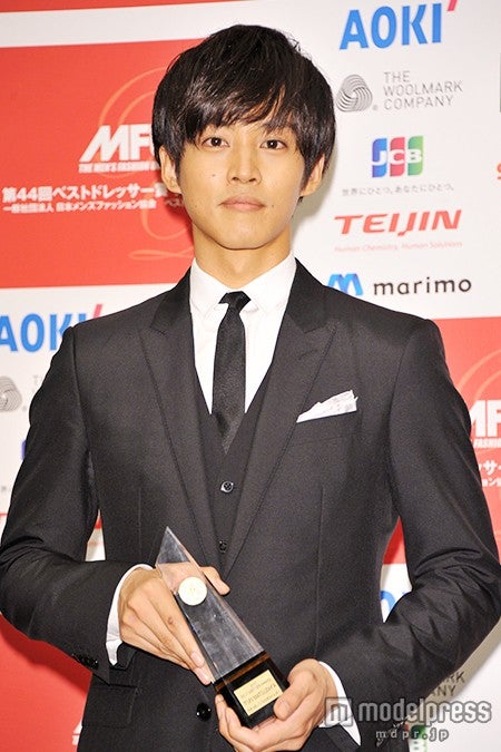 松坂桃李 ベストドレッサー賞受賞は 7不思議 私服のこだわりを明かす モデルプレス 松坂桃李 ベストドレッサー賞受賞は 7不思議 私服のこだわりを明かす モデルプレス