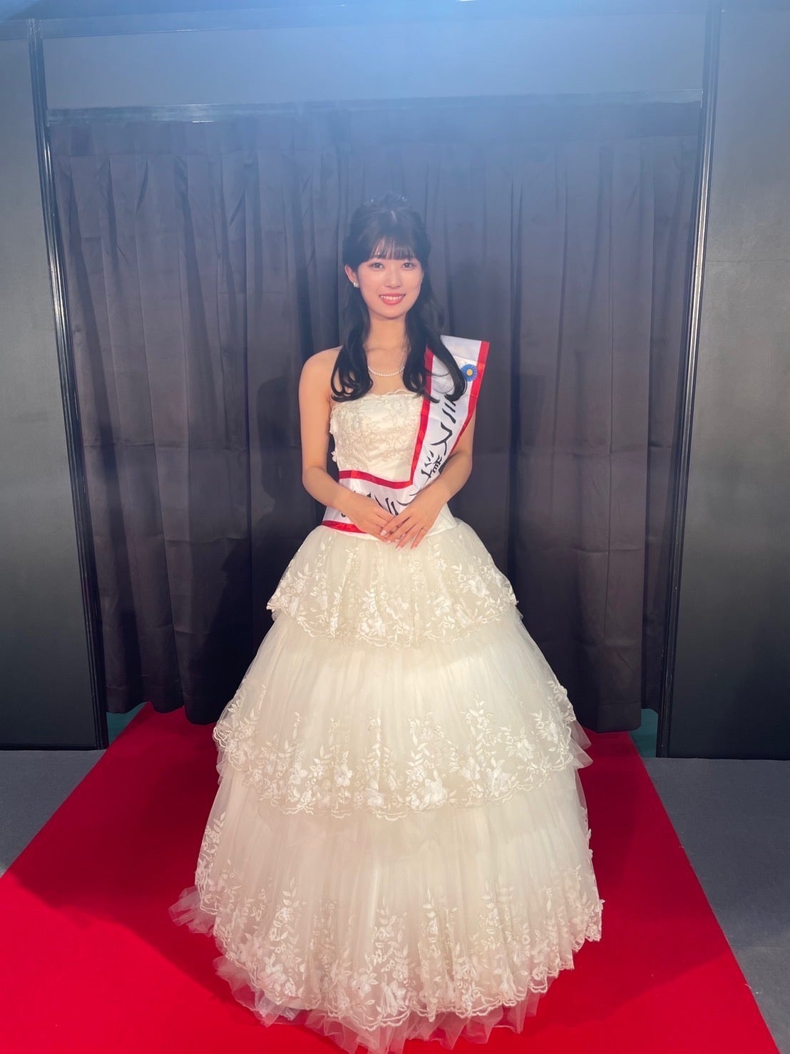 「日本大学商学部Mr. Contest 2021」準ミスグランプリ鈴木萌花さん（提供写真）