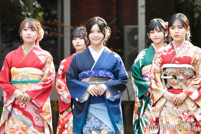 矢久保美緒、中西アルノ、伊藤理々杏、池田瑛紗、柴田柚菜(C)モデルプレス