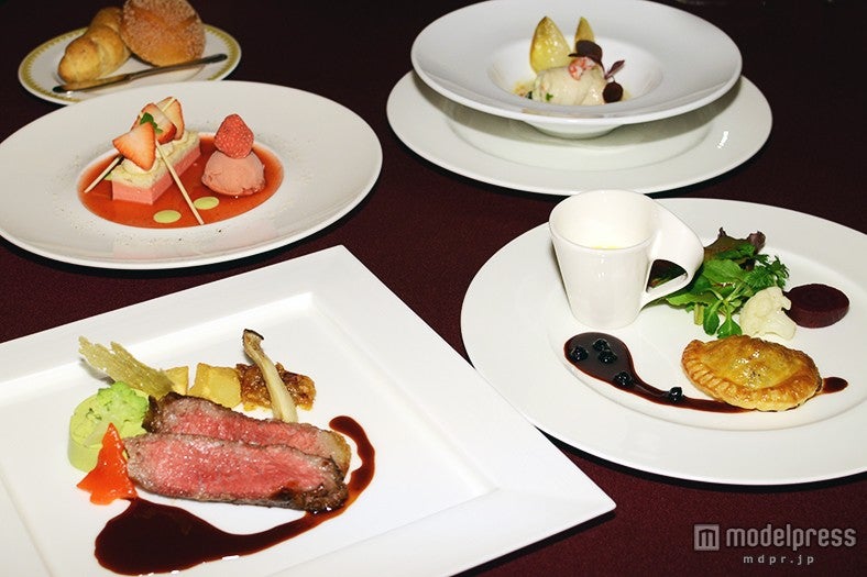 ディズニークリスマス、スペシャルコースを満喫＜試食レポ＞