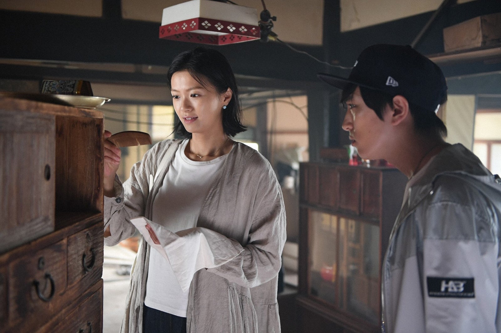 榮倉奈々、古館佑太郎／「この世界の片隅に」（C）TBS