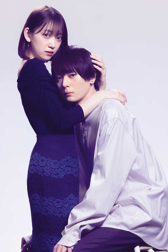 堀未央奈、犬飼貴丈「サレタガワのブルー」(C)原作:セモトちか「サレタガワのブルー」(集英社「マンガMee」連載)