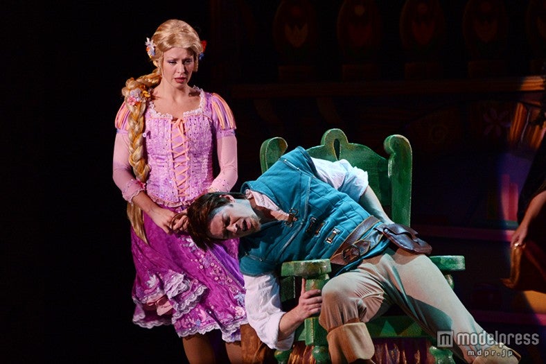 「ディズニー・オン・アイス」フリンが刺されてしまう