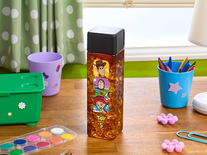 テイクアウトボトルドリンク　税込1,890円（C）Disney/Pixar