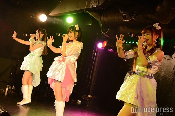 HAPPY ANNIVERSARY(C)モデルプレス