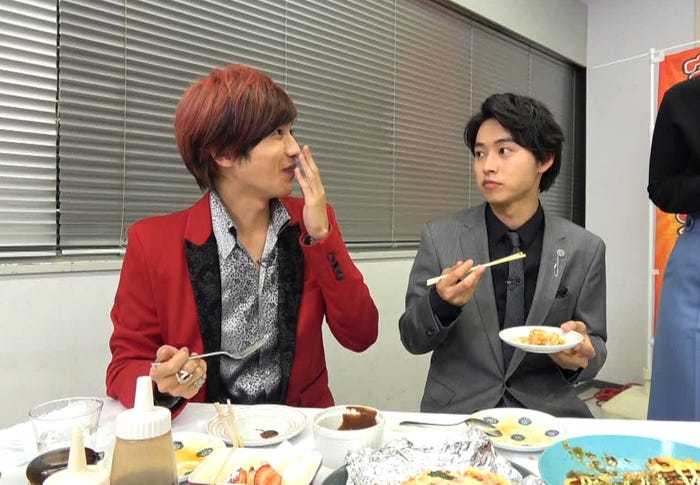 志尊淳、山崎賢人(C)日本テレビ