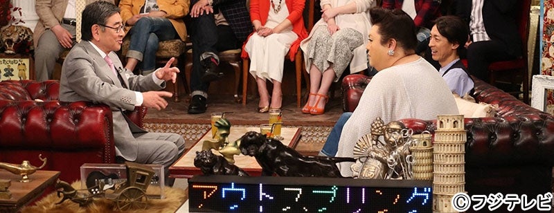 石坂浩二（左）／（C）フジテレビ