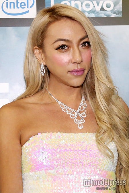 画像5 9 荒木さやか Izuらがセクシー キュートスタイルで登場 Genkingはdjデビュー モデルプレス