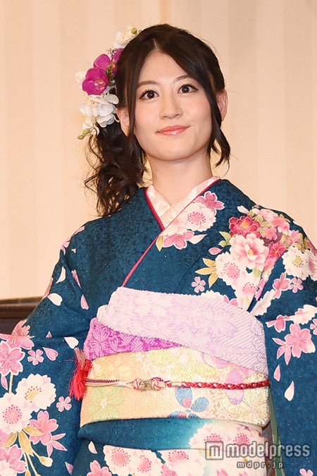 “うっとり美乳No.1”が振袖着こなす「エロいです」と絶賛