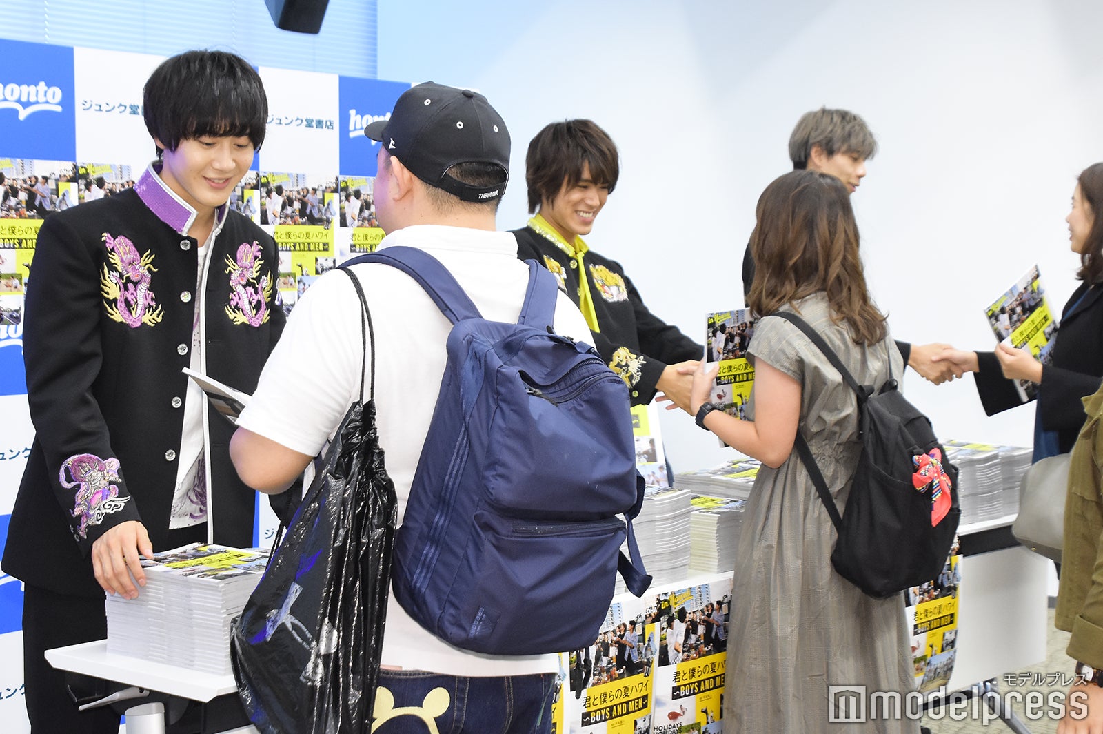 （C）モデルプレス