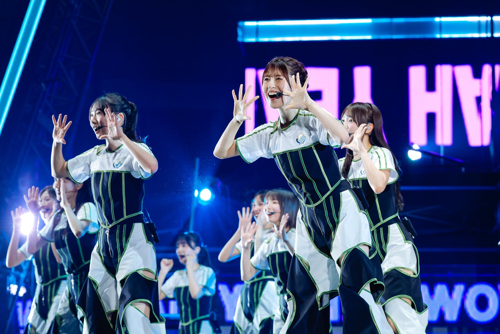 富田鈴花 日向坂46 OVER THE RAINBOW アクリルブロック（日向坂