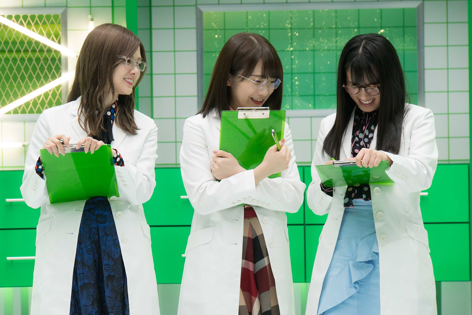 白石麻衣、秋元真夏、大園桃子（提供写真）