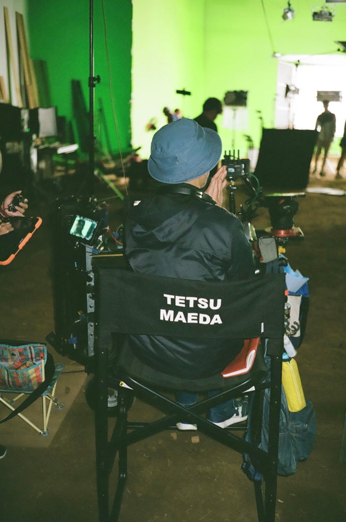 前田哲監督／鈴鹿央士撮影の「花まんま」現場写真（C）2025「花まんま」製作委員会