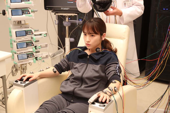 川栄李奈「となりのナースエイド」第9話より(C)日本テレビ