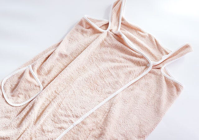 ダイソー　湯上りタオルワンピース　サウナ　お風呂　入浴後　バスグッズ　ラップワンピース