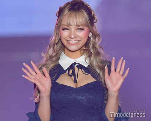 「egg」まぁみ、美谷間チラリ レース越しの素肌がSEXY<関コレ2021S/S>
