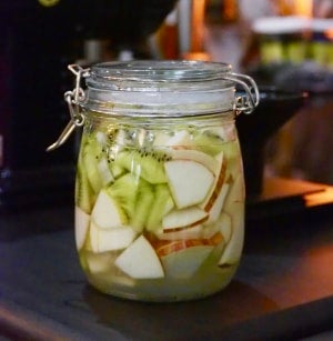 ビンと水があればできる発酵ジュースの作り方