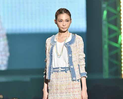 押切もえ、小顔際立つ“オールバック”ポニーテールヘアでランウェイ<東京ランウェイ 2015 SPRING/SUMMER>