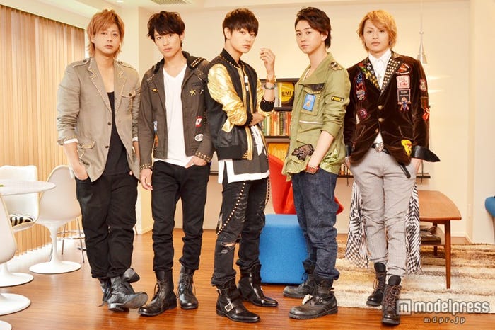 D☆DATE(左から:五十嵐隼士、堀井新太、瀬戸康史、柳下大、荒木宏文)