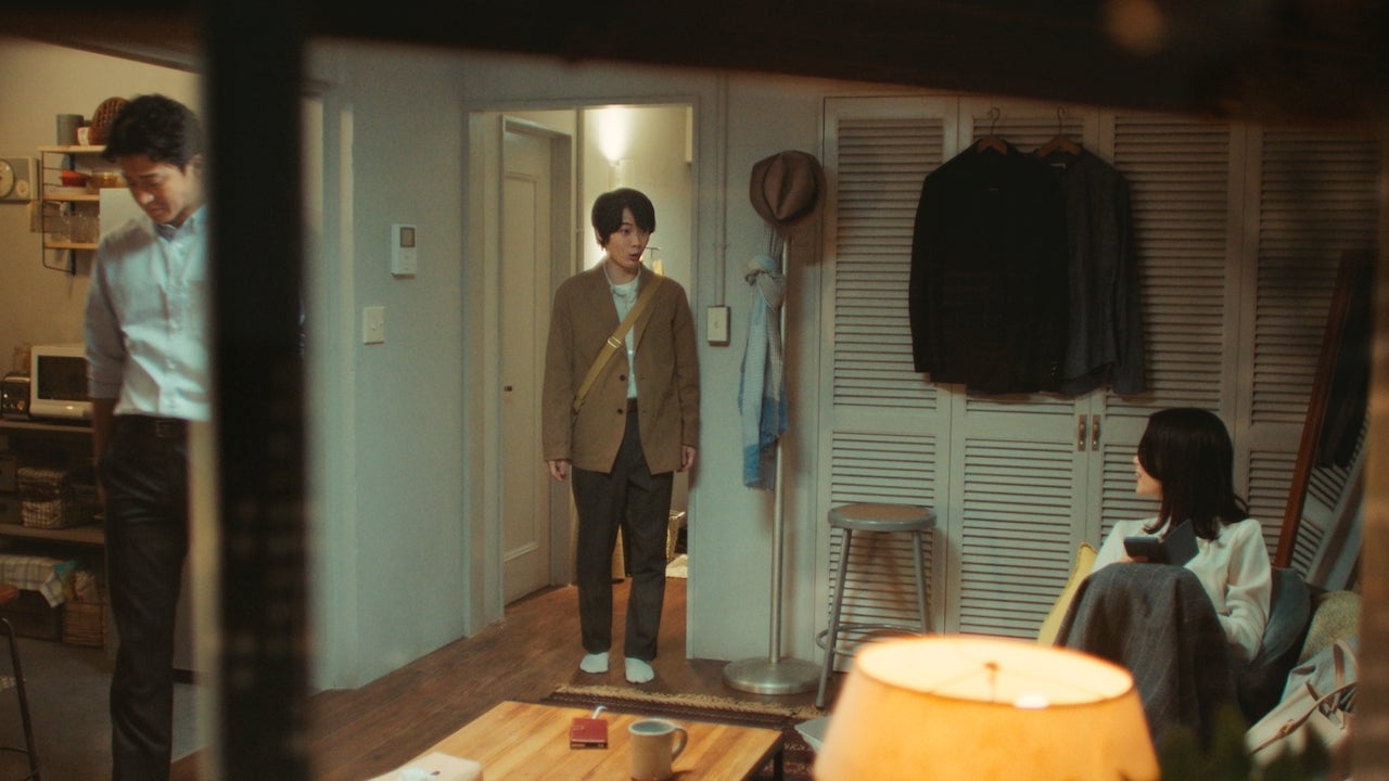 小栗旬、神木隆之介、杉咲花／「うちの満菜みそ汁」篇より（提供写真）